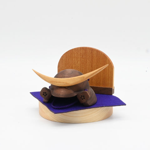 どんぐり兜・三日月(兜のみ)