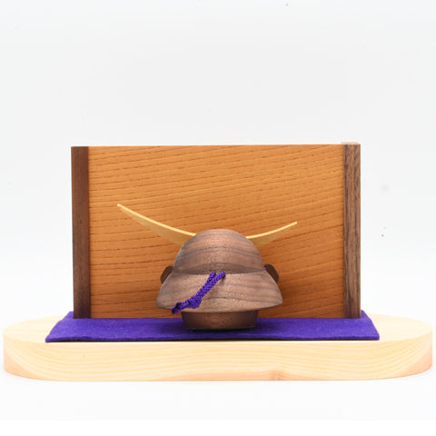 どんぐり兜・三日月